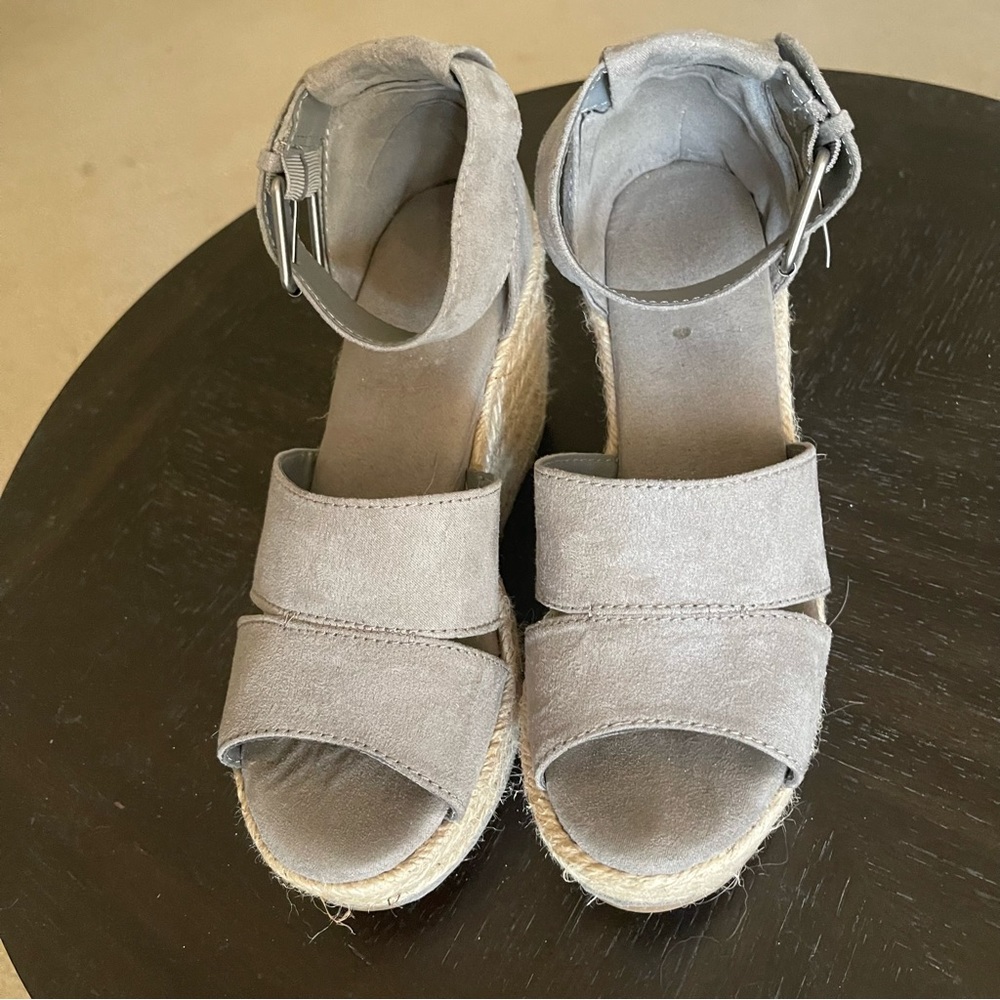 Universal Thread Wedges